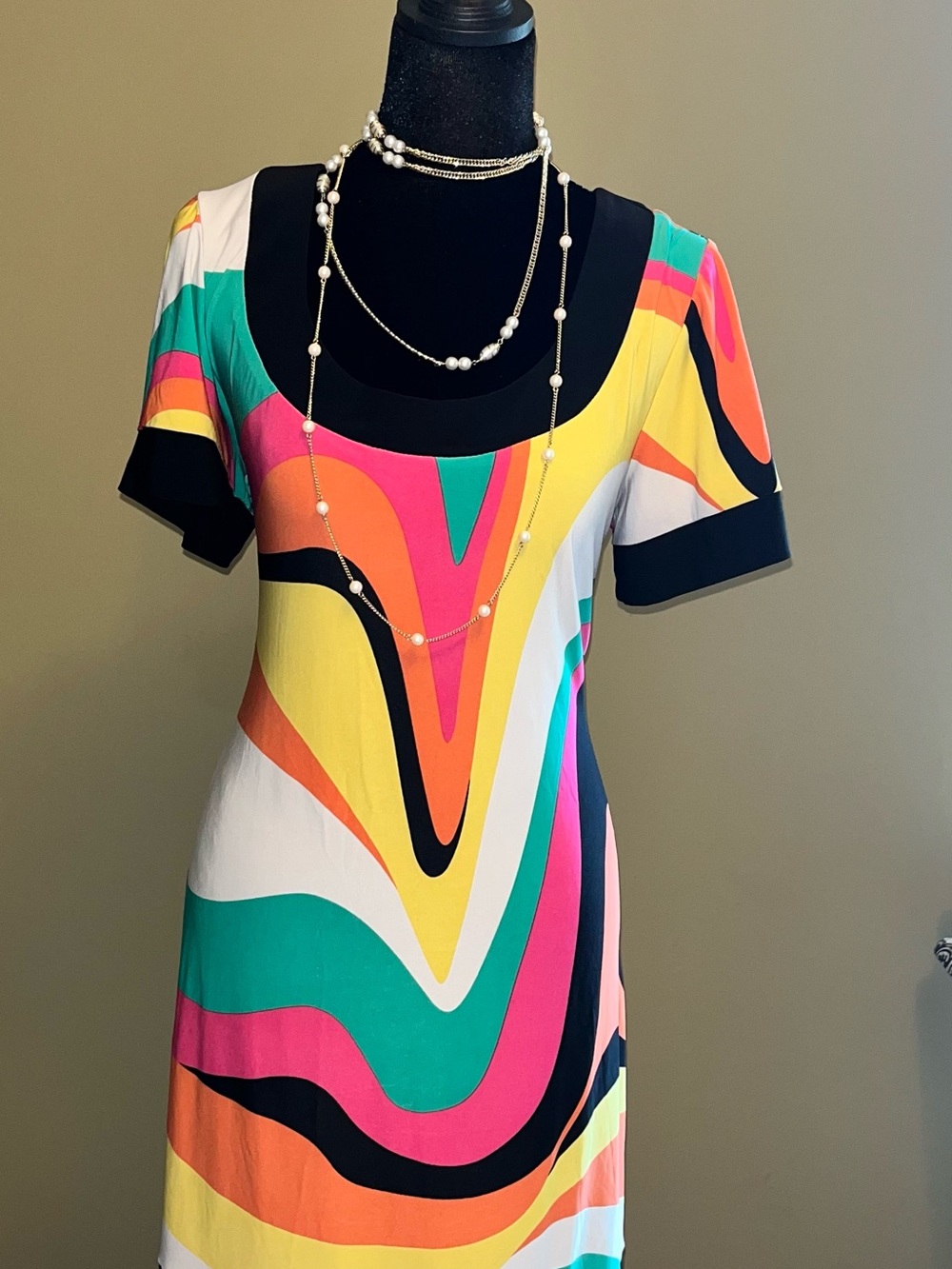 Colorful Wave-Print Short Sleeve Dress